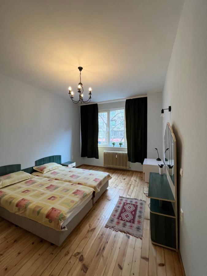 Апартаменты 113 In Sofia With 2Br And 2 Full Bath Экстерьер фото